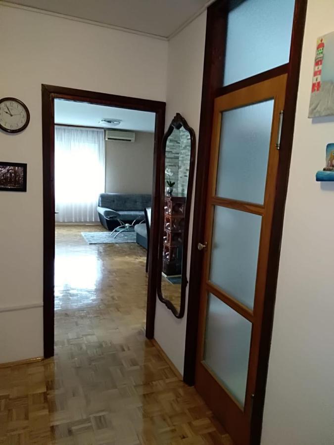 Appartamento Apartman Matea Zara Esterno foto